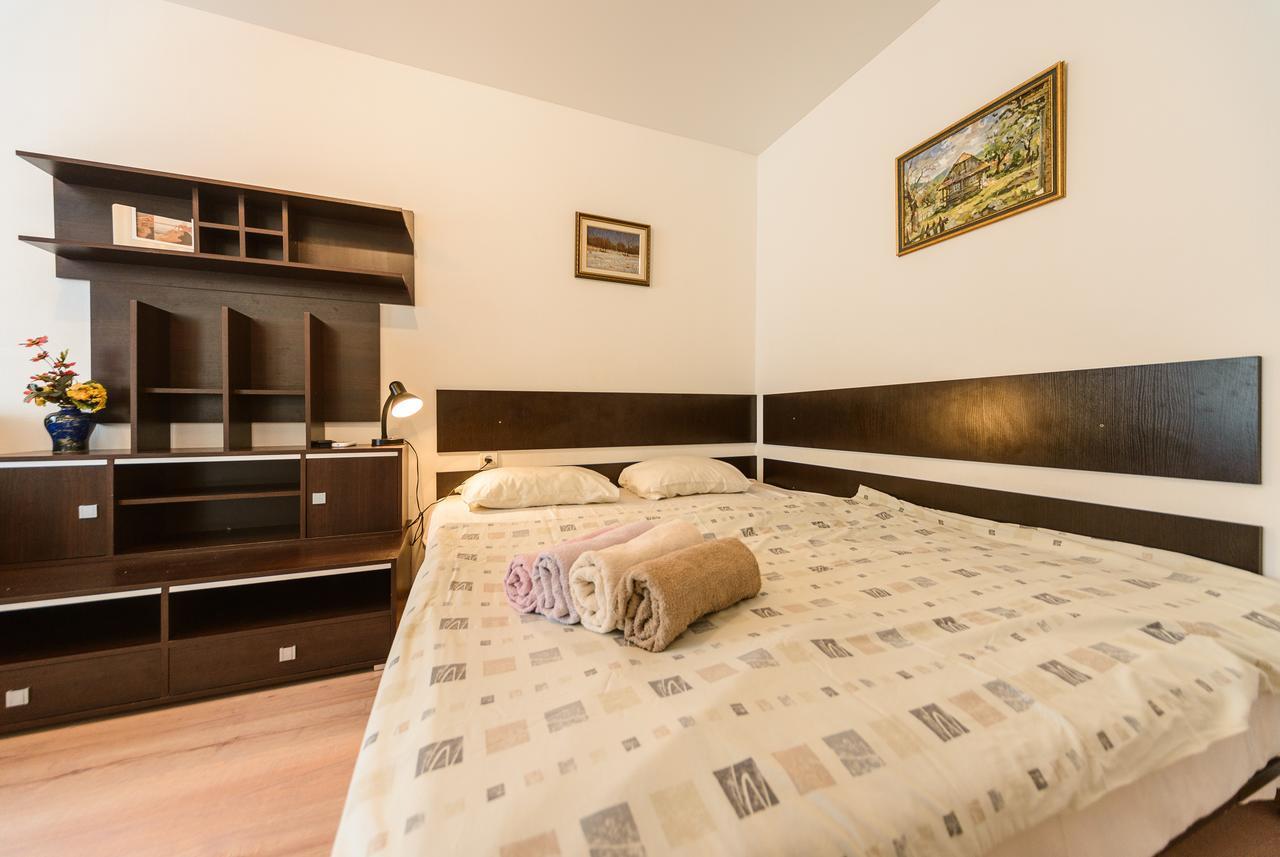New Appartment Near Kyiv Airport Bagian luar foto